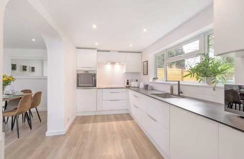 Peterborough Casa | Bluebell House Retreat in Peterborough