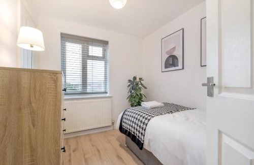 Peterborough Casa | Bluebell House Retreat in Peterborough