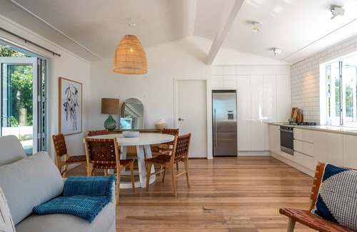 Surfdale Casa | Bluebelle - Stay Waiheke