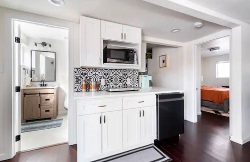 Littleton Casa | Blueberry 3BR2BA house with private entrance and a Hot tub