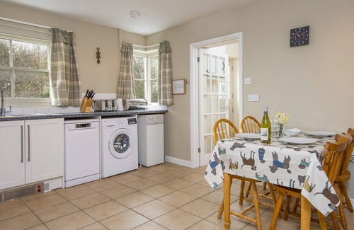 Solva Cabaña | Blueberry Cottage, Holiday cottage Solva, Sleeps 6, 3 bedrooms, bathrooms