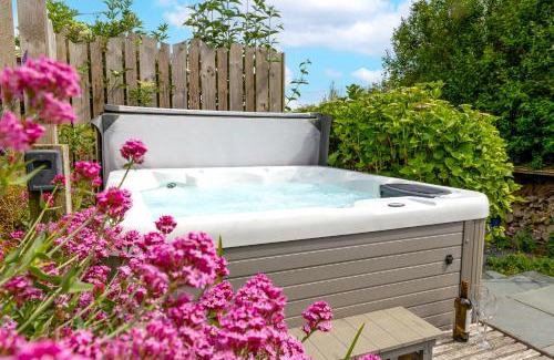 Solva Casa | Blueberry Cottage
