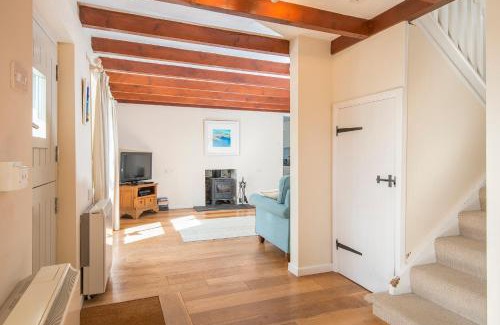 Solva Casa | Blueberry Cottage