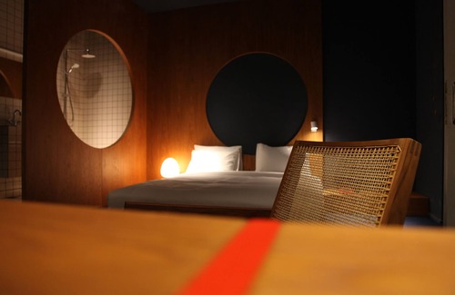 Vera Hotel | Blueberry Nights Hotel