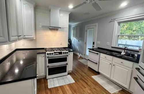 Chattanooga Casa | Bluebird Abode Stand Alone House 3 Bed 2 Full Bath with a Gym & Pet Friendly