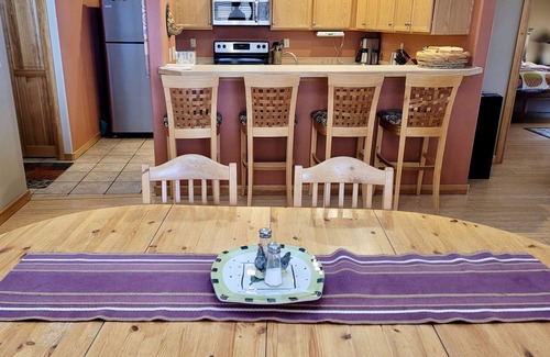 Winthrop Condominio | Bluebird Condo-Dog Friendly,Walk to Ski Trail and close to downtown Winthrop!