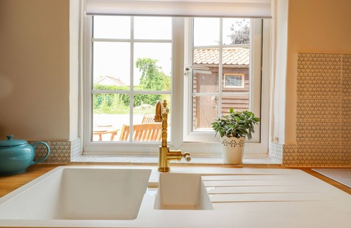 Bury St Edmunds Cabaña | Bluebird Cottage