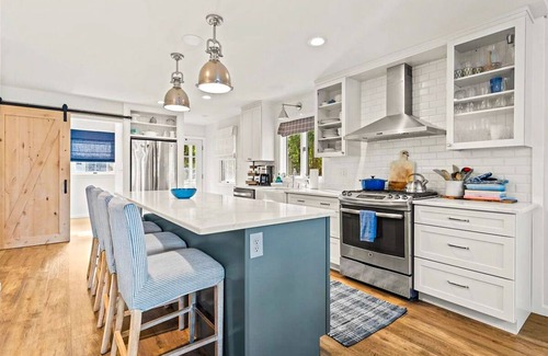 Queensbury Casa | Bluebird Hideaway