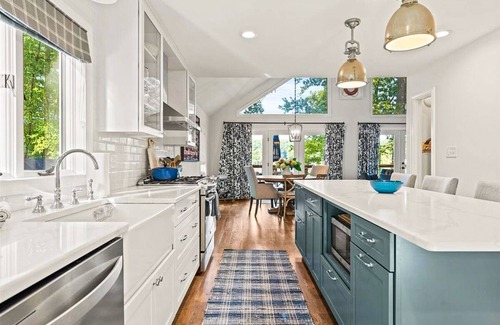 Queensbury Casa | Bluebird Hideaway