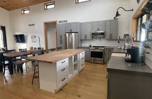 Guysville Casa | Bluebird Hill - rolling hills, meadows, large deck, fire pit, 3 bedroom, 2 bath