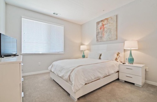 Menlo Park Apartamento | Bluebird Suites in Menlo Park