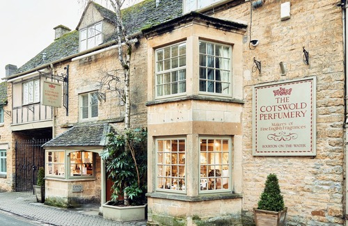 Bourton Casa | Bluebirds Cottage Light Airy 2BD Bourton