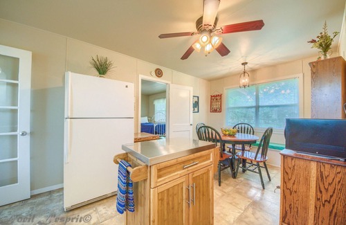 New Braunfels Casa | Bluebonnet Rr9084bc 1 Bedroom Home by RedAwning