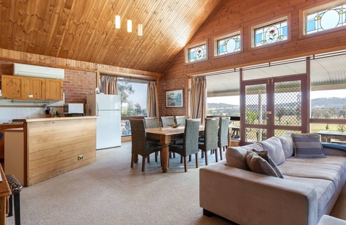 Lovedale Chalet De Esquí | Bluebush Estate - The Chalet