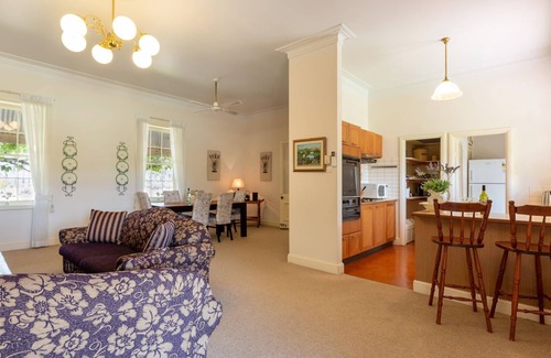 Lovedale Cabaña | Bluebush Estate - The Cottage