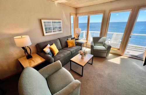 Tofte Complejo | Bluefin Bay on Lake Superior
