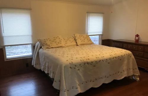 Centralia Casa | Bluegill Cove-O'Brist Vacation Rentals