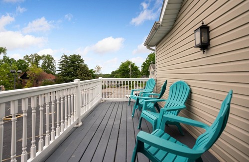 Bowling Green Condominio | Bluegrass Getaway Suite Downtown Bowling Green!
