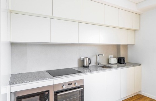 Casal da Ladeira Apartamento | Blueground | Alvalade, balcony, nr Campo Pequeno