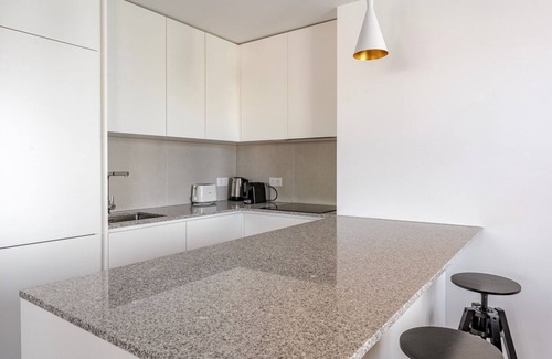 Casal da Ladeira Apartamento | Blueground | Alvalade, balcony, nr Campo Grande