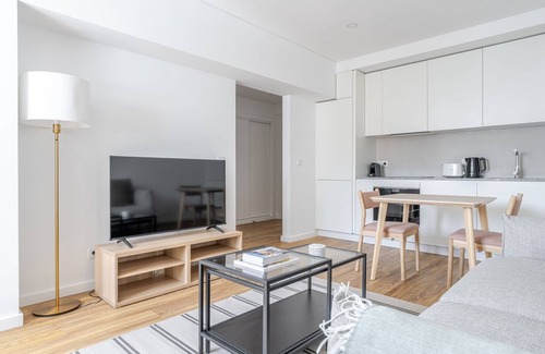 Casal da Ladeira Apartamento | Blueground | Alvalade, balcony, nr Campo Grande