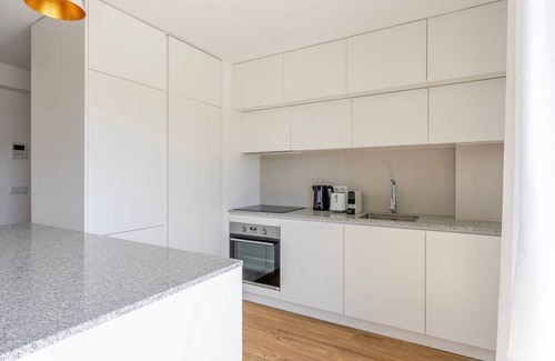 Casal da Ladeira Apartamento | Blueground | Alvalade, balcony, nr Campo Grande