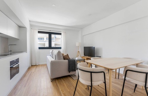 Casal da Ladeira Apartamento | Blueground | Alvalade, washer, nr Campo Pequeno