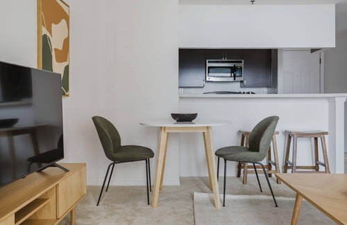 Ballston Apartamento | Blueground | Ballston, pool, nr Arlington Park