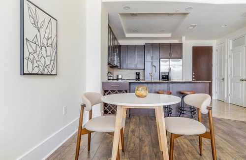 Second Street District Apartamento | Blueground | Downtown Austin, pool, nr Congress Ave