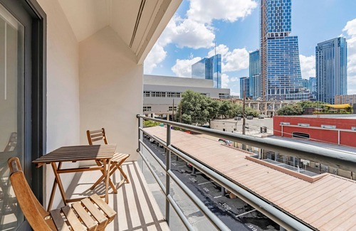 Waller Creek District Apartamento | Blueground | Downtown Austin, pool, nr Congress Ave