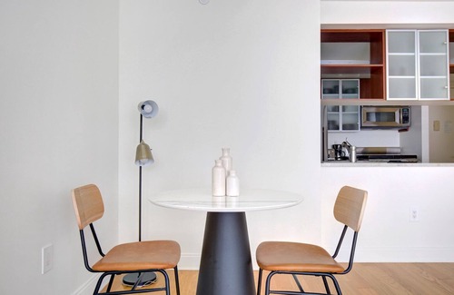 Upper East Side Apartamento | Blueground | East Harlem, pool, nr Central Park