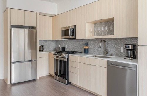 Fremont Apartamento | Blueground | East Industrial, pool & AC, nr park