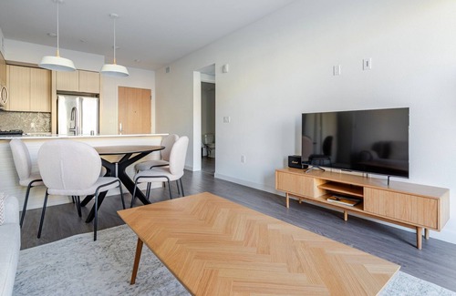 Fremont Apartamento | Blueground | East Industrial, pool & AC, nr park