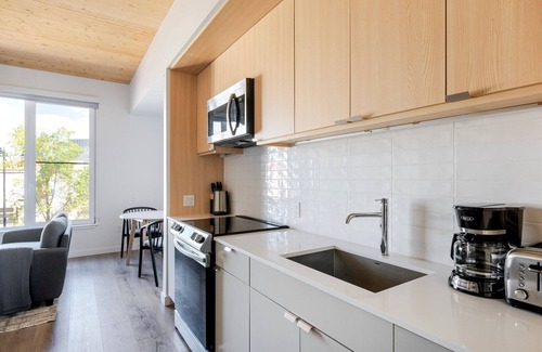 East Somerville Apartamento | Blueground | East Somerville, rooftop, nr Prospect Park