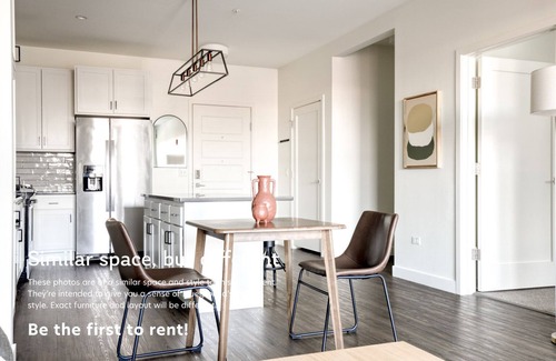Elmhurst Apartamento | Blueground | Elmhurst, pool, nr Elmhurst Art Museum