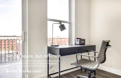 Elmhurst Apartamento | Blueground | Elmhurst, pool, nr Elmhurst Art Museum
