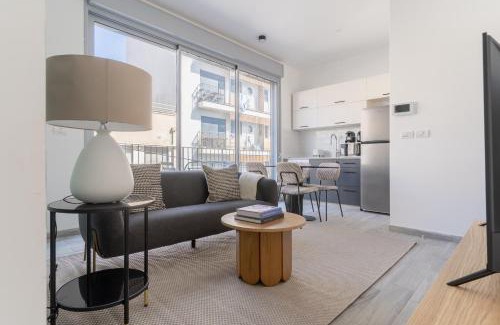 Florentin Apartamento | Blueground Florentine Bright Apartments