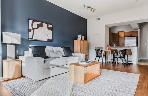 Dupont Circle Apartamento | Blueground | Foggy Bottom, gym & pool, nr GWU