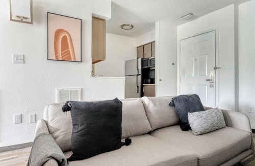 Gateway Apartamento | Blueground Gateway pool gym close to shops ATX-242