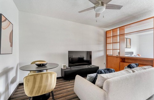 Gateway Apartamento | Blueground Gateway pool gym close to shops ATX-242