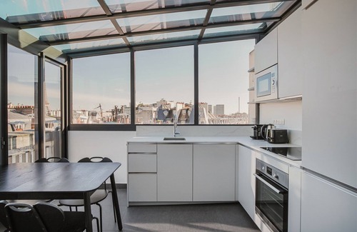Passy Apartamento | Blueground | La Muette, balcony, nr landmarks