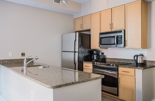 Mount Vernon Square Apartamento | Blueground | Mt Vernon, pool & w/d, nr Chinatown