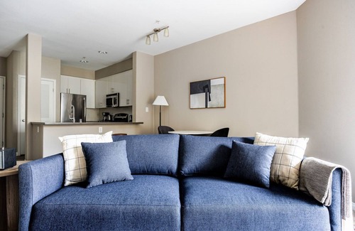 Pasadena Apartamento | Blueground | Pasadena, pool & AC, nr City Hall