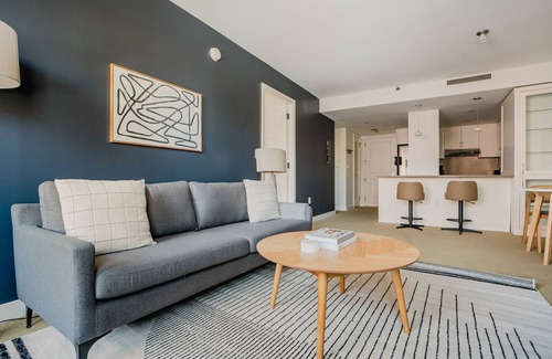 Penn Quarter Apartamento | Blueground | Penn Quarter, pool & AC, nr museums