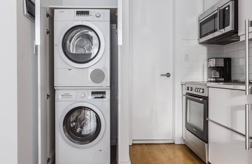 SoHo Apartamento | Blueground | SoHo, washer, nr Washington Sq Park