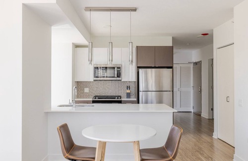 South Loop Apartamento | Blueground | South Loop, pool & gym, nr Grant Park