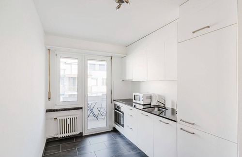 St. Johann Apartamento | Blueground | St. Johann, w/d, balcony, furnished