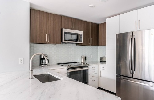 Woodmont Triangle Apartamento | Blueground | Woodmont, pool & gym, nr Bethesda Row
