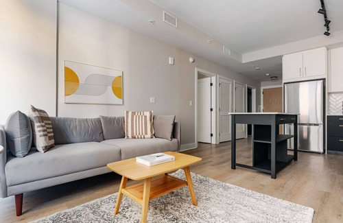 Woodmont Triangle Apartamento | Blueground | Woodmont, pool & w/d, nr Bethesda Row