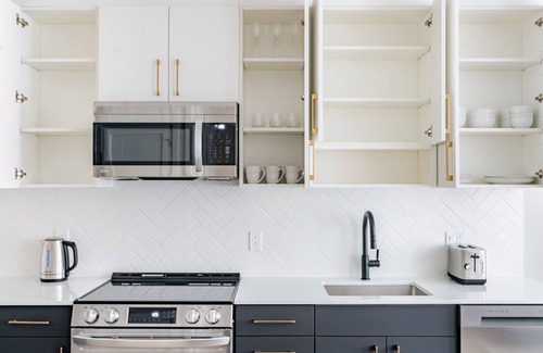 Woodmont Triangle Apartamento | Blueground | Woodmont, pool & w/d, nr Bethesda Row